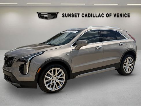 Certified 2023 Cadillac XT4 Premium Luxury w/ Enhanced Visibility Package FWD image 7