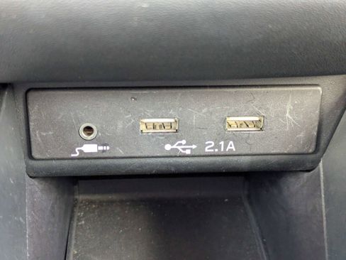 Certified 2022 Subaru Outback Limited image 30