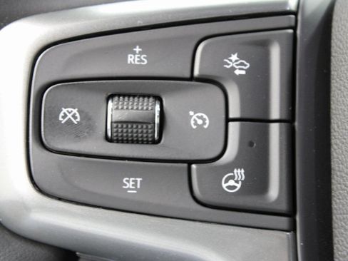 Used 2024 Chevrolet Tahoe Z71 w/ Z71 Off-Road Package AWD/4WD image 59