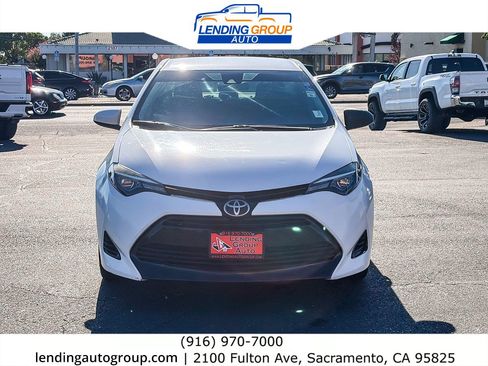 Used 2019 Toyota Corolla LE w/ Carpet Mat Package (TMS) FWD image 6