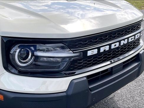 Certified 2025 Ford Bronco Sport Outer Banks w/ Outer Banks Tech Package+ AWD/4WD image 28