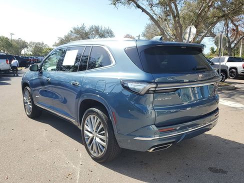 Used 2025 Buick Enclave Avenir w/ Super Cruise Package image 3