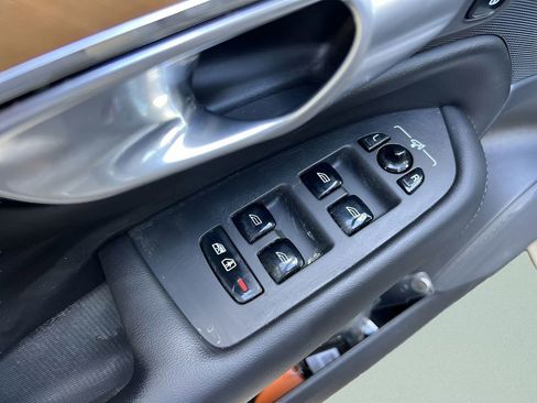 Used 2024 Volvo XC90 B5 Plus image 13