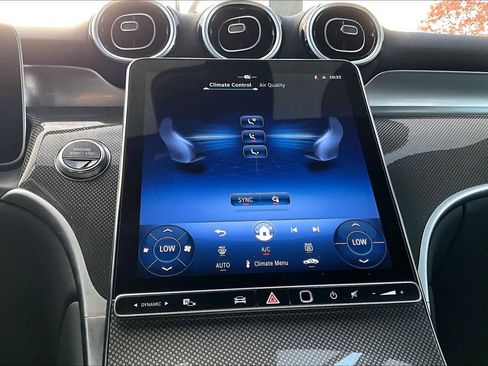 Used 2025 Mercedes-Benz GLC 300 image 34