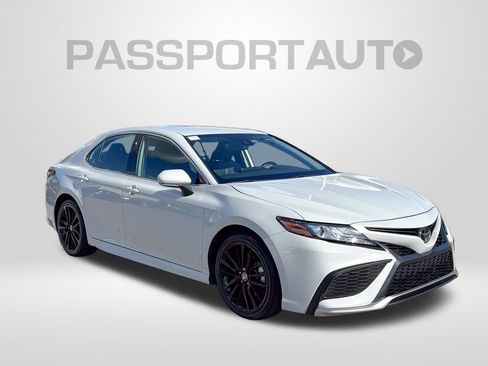Used 2024 Toyota Camry XSE FWD image 11