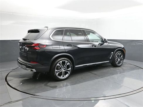 New 2026 BMW X5 sDrive40i w/ Climate Comfort Package image 15