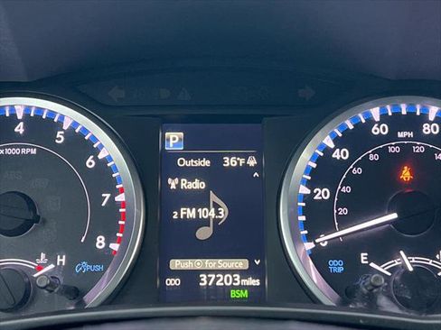 Certified 2019 Toyota Highlander Plus image 7