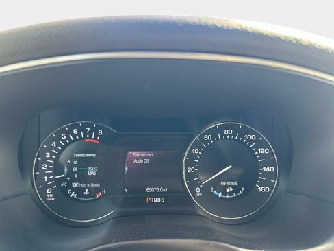Used 2019 Lincoln MKC Reserve FWD image 12