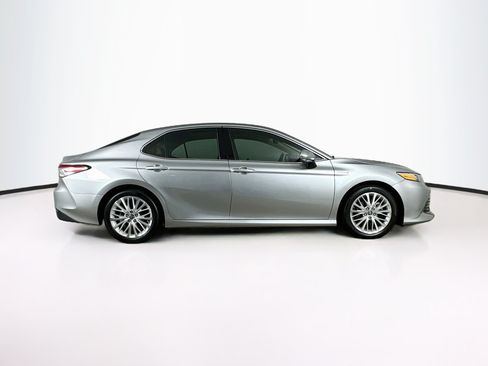 Used 2019 Toyota Camry XLE w/ Driver Assist Package FWD image 10