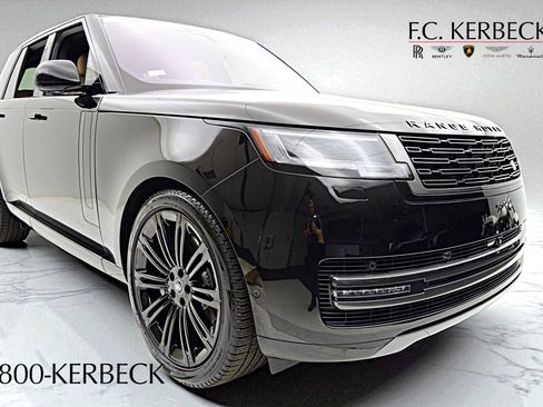 Used 2023 Land Rover Range Rover SE image 14