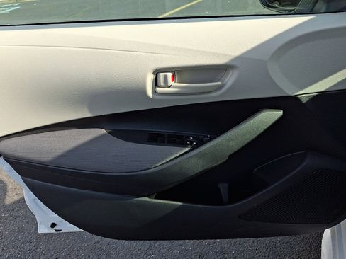 Used 2023 Toyota Corolla LE w/ Carpet Mat Package (TMS) image 12