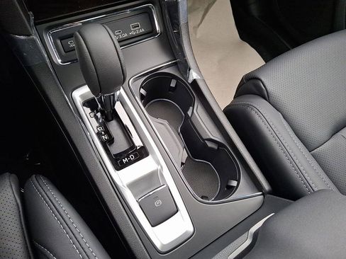 New 2025 Subaru Ascent Limited image 15