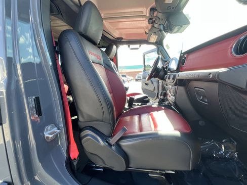 Used 2023 Jeep Wrangler Rubicon 392 image 25