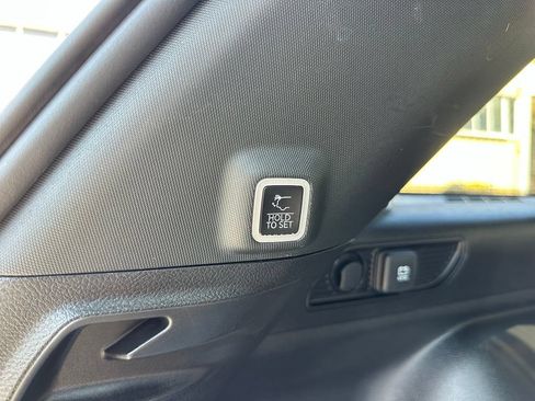 Used 2023 Jeep Grand Cherokee Limited AWD/4WD image 44