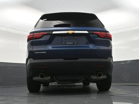 Used 2023 Chevrolet Traverse LS FWD image 28