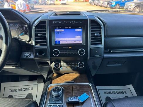 Used 2019 Ford Expedition Platinum image 20