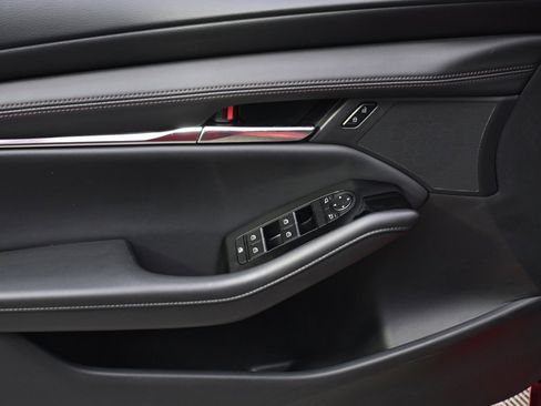 Certified 2025 MAZDA MAZDA3 s image 22