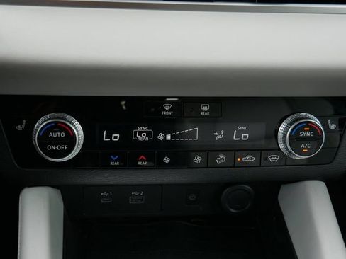 Used 2022 Mitsubishi Outlander SEL AWD/4WD image 23