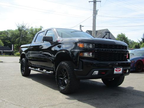 Used 2020 Chevrolet Silverado 1500 Custom Trail Boss w/ Custom Convenience Package AWD/4WD image 1