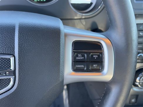 Used 2011 Dodge Challenger R/T w/ Sound Group II image 14