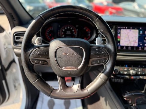 Used 2022 Dodge Durango SRT w/ Technology Group AWD/4WD image 18