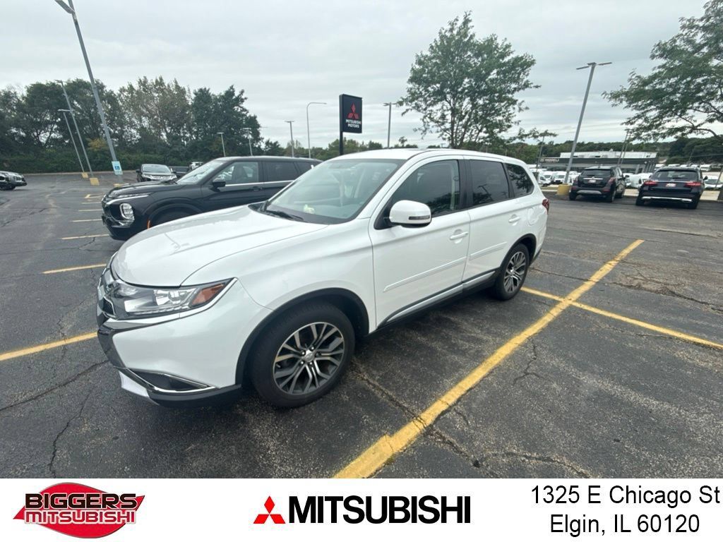 Used 2016 Mitsubishi Outlander SE FWD image 1