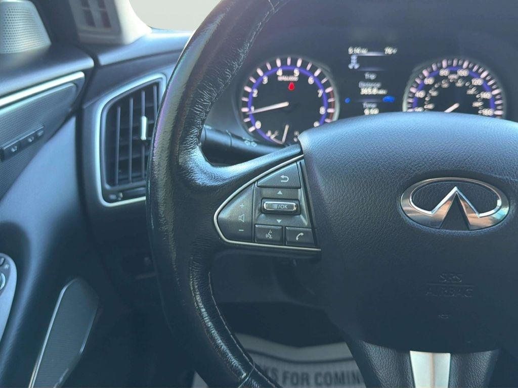 Used 2017 INFINITI Q50 3.0t Premium w/ Driver Assistance Package RWD image 24