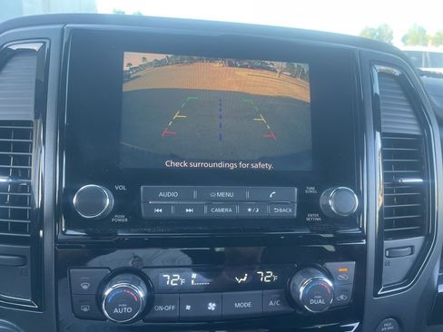 Used 2024 Nissan Titan SV w/ SV Bronze Edition Package image 15