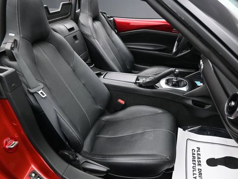 Used 2021 MAZDA MX-5 Miata Grand Touring RWD image 26