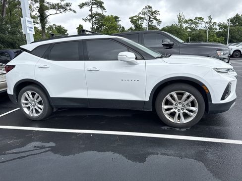 Used 2019 Chevrolet Blazer LT w/ Sun and Wheels Package FWD image 10