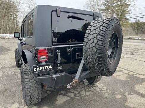 Used 2010 Jeep Wrangler Unlimited Sport image 11