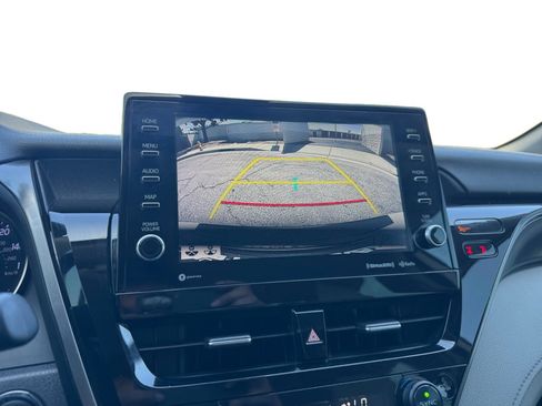 Used 2021 Toyota Camry XSE FWD image 13