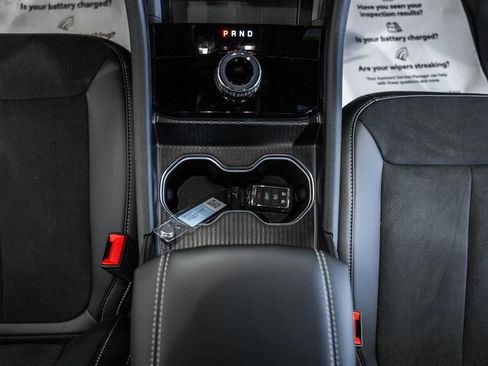 New 2025 Jeep Grand Cherokee Altitude image 24