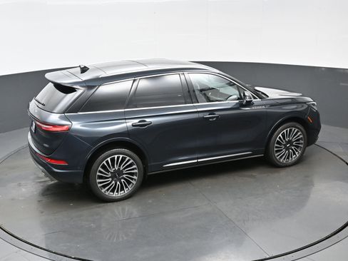 Used 2022 Lincoln Corsair Reserve w/ Equipment Group 201A image 39