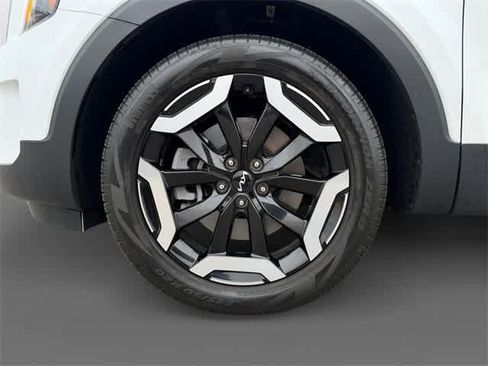 Used 2024 Kia Telluride S w/ S Sunroof Package image 18