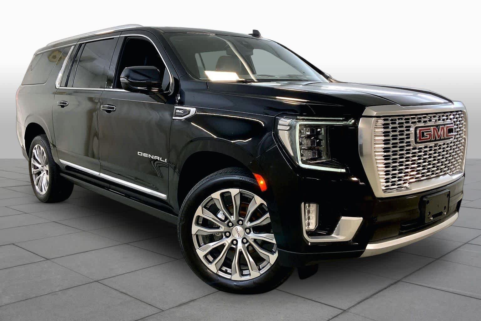 Used 2022 GMC Yukon XL Denali AWD/4WD image 2