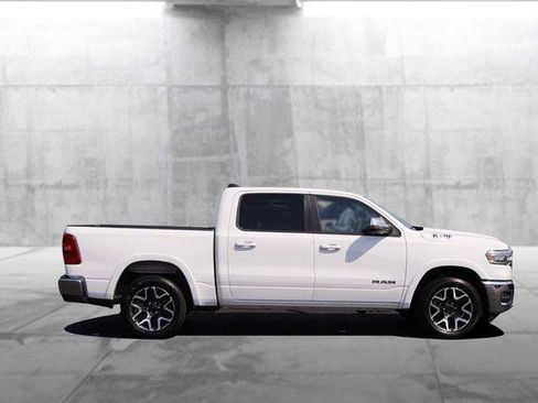 Used 2026 RAM 1500 Laramie AWD/4WD image 5