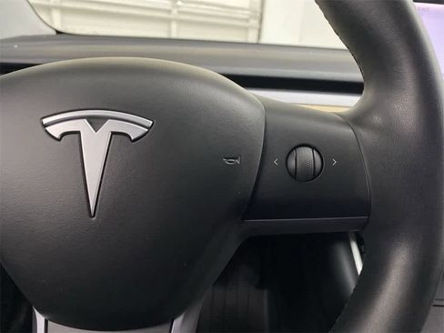 Used 2018 Tesla Model 3 Long Range image 21