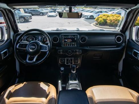 Used 2021 Jeep Wrangler Unlimited Sahara w/ Cold Weather Group AWD/4WD image 23