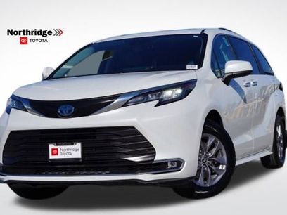 Used 2023 Toyota Sienna XLE