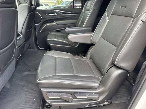 Used 2021 Cadillac Escalade ESV Sport w/ Driver Assist Tech Package RWD image 15