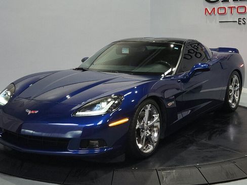 Used 2007 Chevrolet Corvette Coupe w/ Performance Package RWD image 16