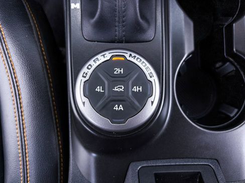 Used 2023 Ford Bronco Badlands AWD/4WD image 30