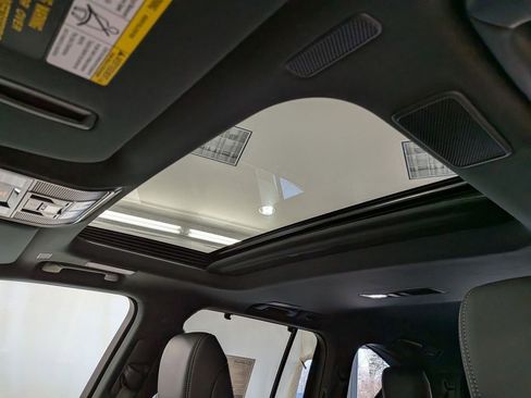 New 2025 Lexus LX 600 4WD w/ Premium Package image 20