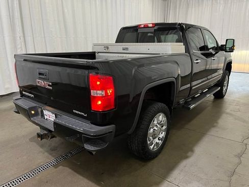 Used 2016 GMC Sierra 2500 Denali AWD/4WD image 3