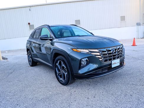 Used 2024 Hyundai Tucson Limited AWD/4WD image 5