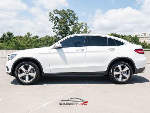Used 2018 Mercedes-Benz GLC 300 4MATIC Coupe image 4