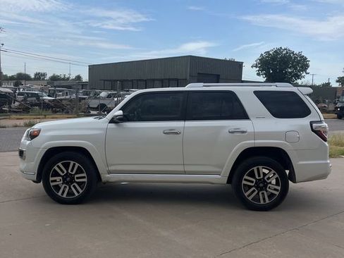 Used 2019 Toyota 4Runner Limited AWD/4WD image 2