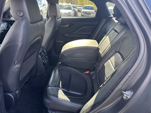 Used 2017 Jaguar F-PACE S image 13