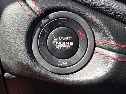 Used 2025 Dodge Durango GT w/ Blacktop Package RWD image 31